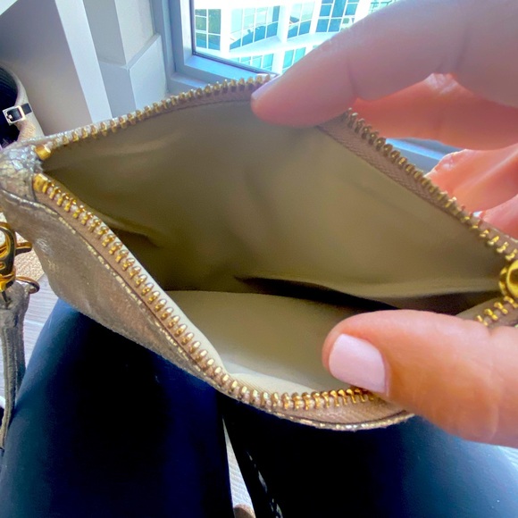 Tory Burch Metallic distressed Gold leather wristlet. - Picture 6 of 9